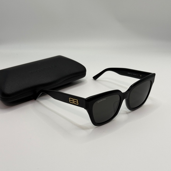 Balenciaga Other - NEW Balenciaga Black Designer Sunglasses scratched style